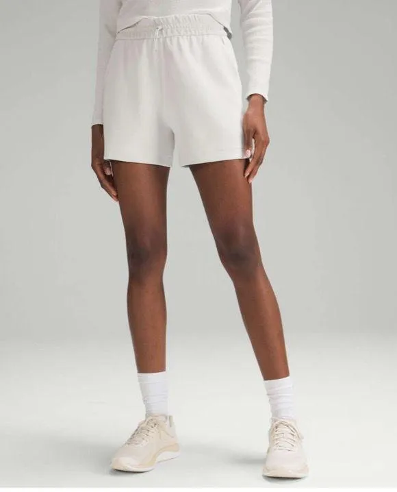 Lululemon Softstreme Shorts 4" - Image 7
