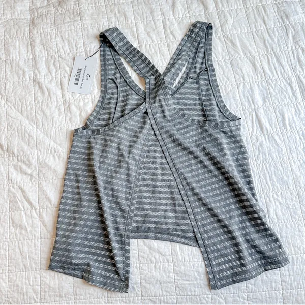 Zyia Active Gray Nimbus Split Open Back Athletic Tank Top Medium New NWT - Image 6