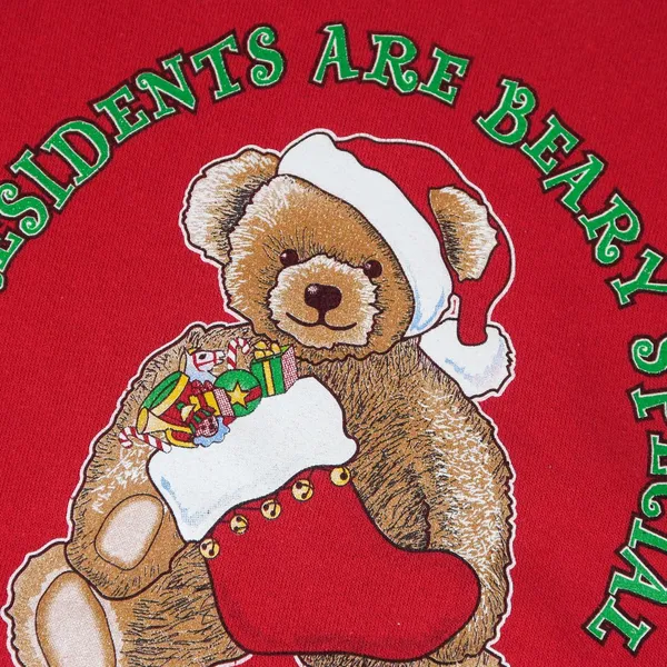 Vintage Y2K Lee Bear Christmas Sweatshirt - Image 4