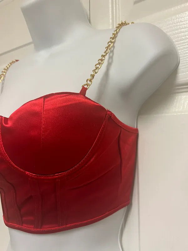 UNBRANDED Red Chain Strap Cropped Top - Image 4