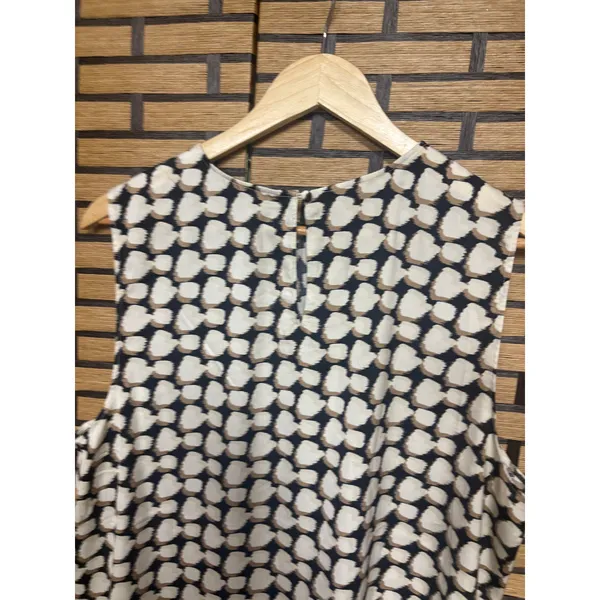 Banana‎ Republic Cream And Black Tank Top Size XL - Image 4