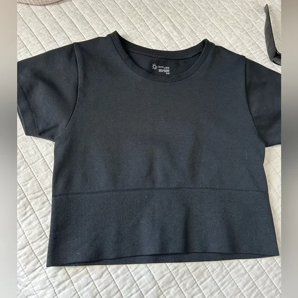 Aerie Offline black seamless workout lounge crop tee shirt S​ - Image 2