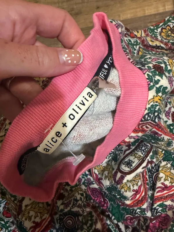 Alice + Olivia Sweater - Image 4