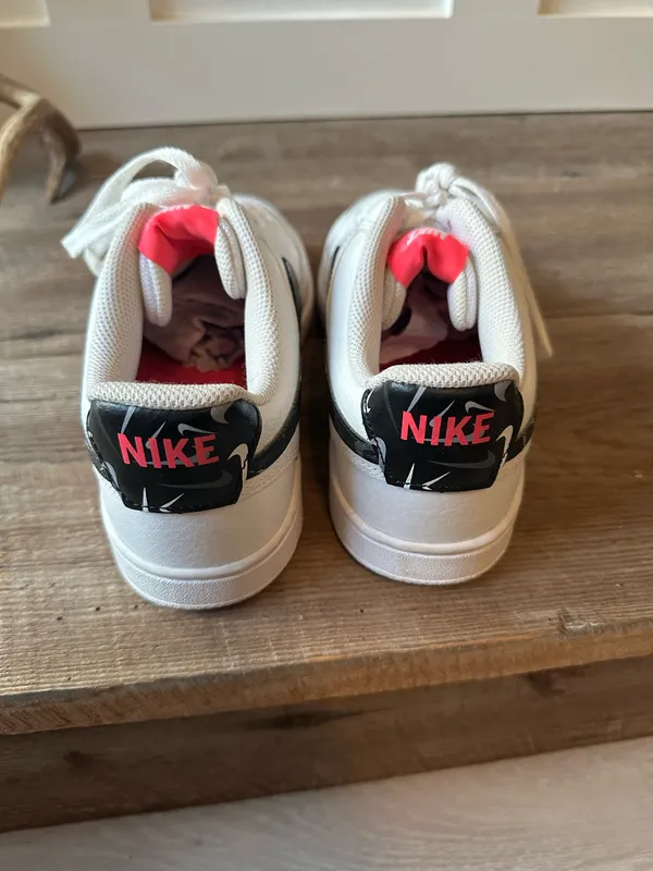 Nike Court Vision Women’s size 10 - Image 3