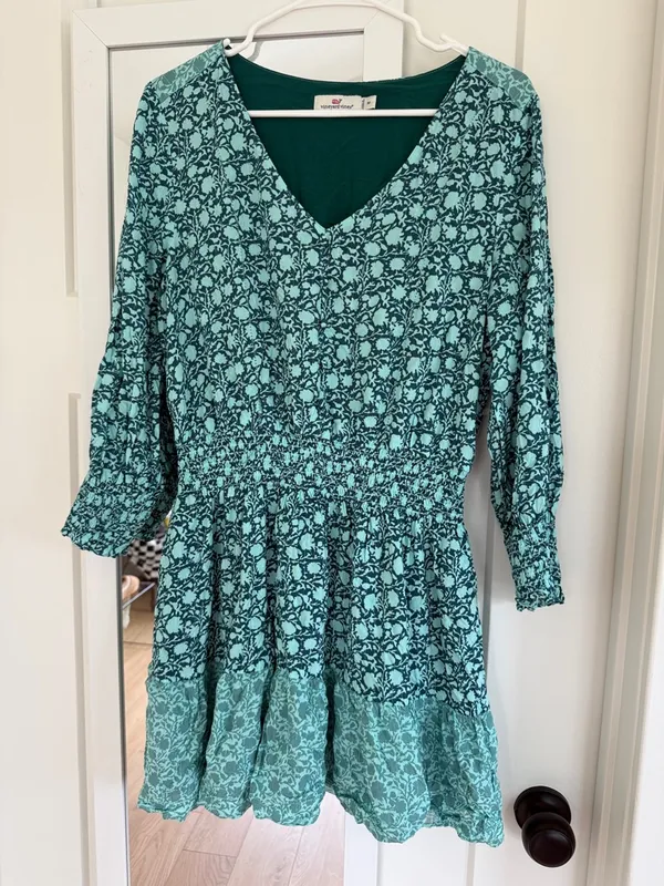 Vineyard Vines Sea Floral Smocked Waist Dress Blue Medium - Image 3