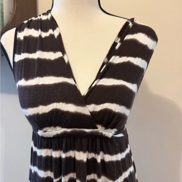 MICHAEL Michael Kors Brown and White Striped V-Neck Maxi Dress - Image 8