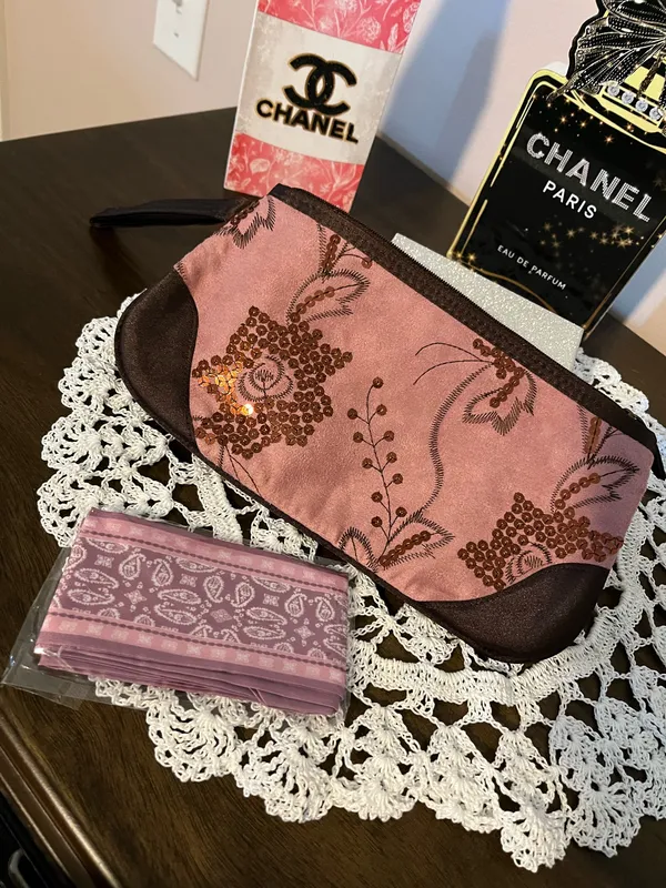 Mauve Pink and Brown Bedazzled Clutch - Image 2