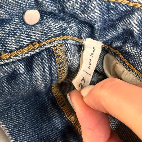 Pacsun Women's Blue Mom Jean Jeans Size 27 - Image 2