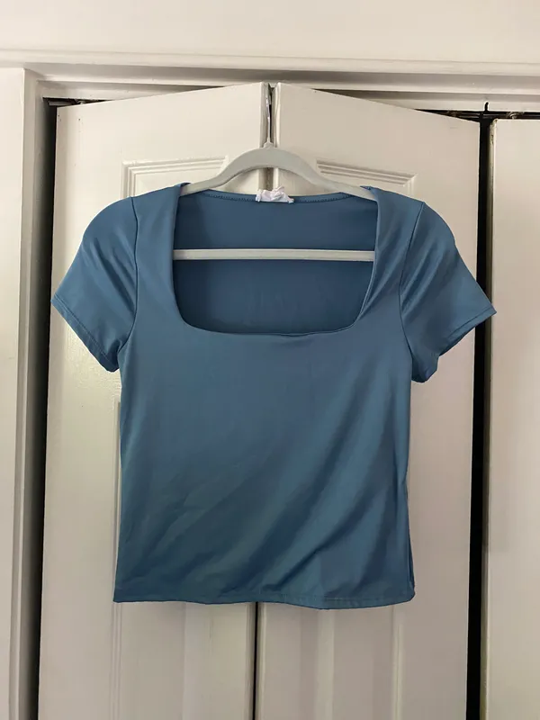 Live in the Moment Blue Crop Top - Image 2