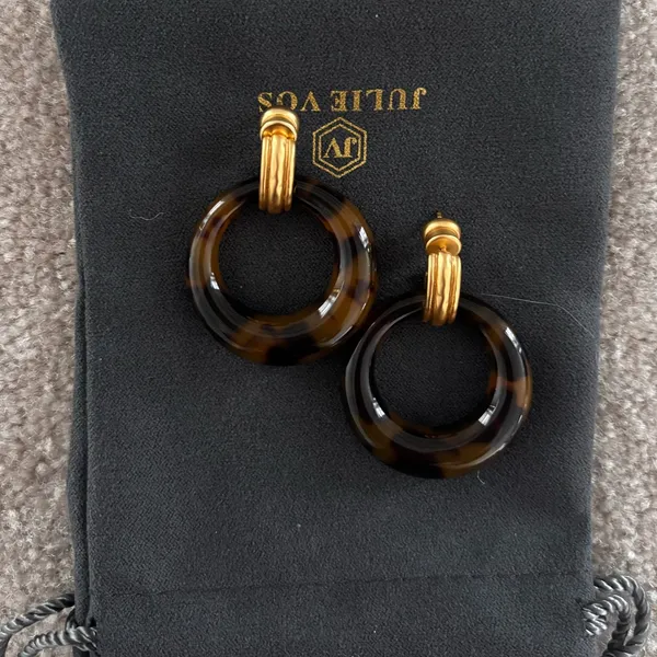 NWOT Julie Vos Doorknocker Earring - Image 3