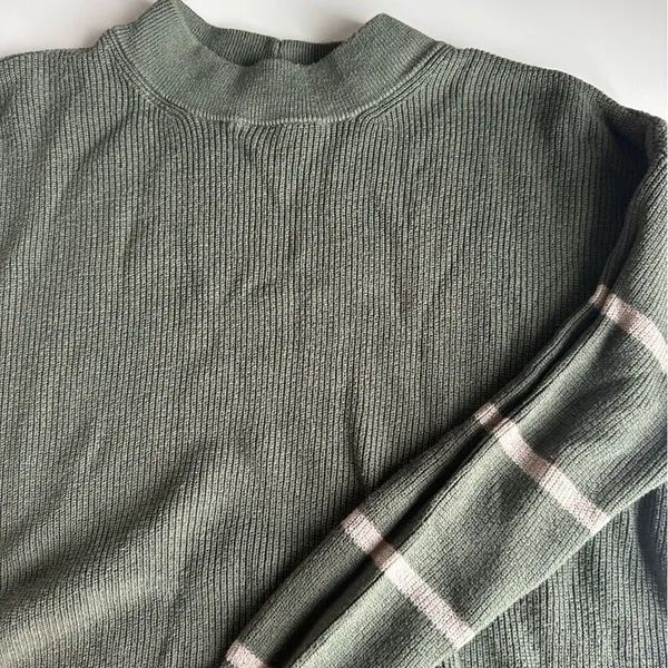 American Eagle great sweater - Image 2