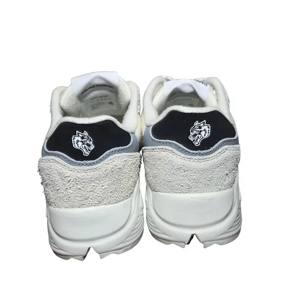 Gymshark Darc Sport White and Gray Athletic Shoes with Chunky Sole - Image 4