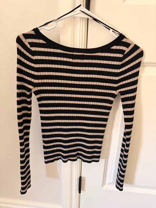 Long sleeve Shirt Multiple Size XS - Image 2