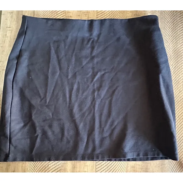 Sunday‎ Best Aritzia Black Knit Mini Skir - Image 2