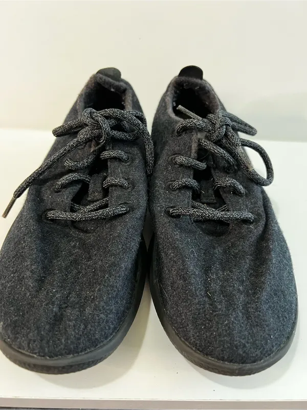 Allbirds Women’s WR Wool Runner Raven Dark Gray Merino Wool Shoes - Image 4