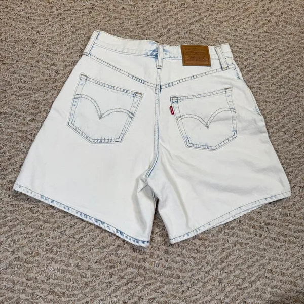 Levis Premium High Baggy Shorts Light Acid Wash Denim W25 Summer Minimalist - Image 2
