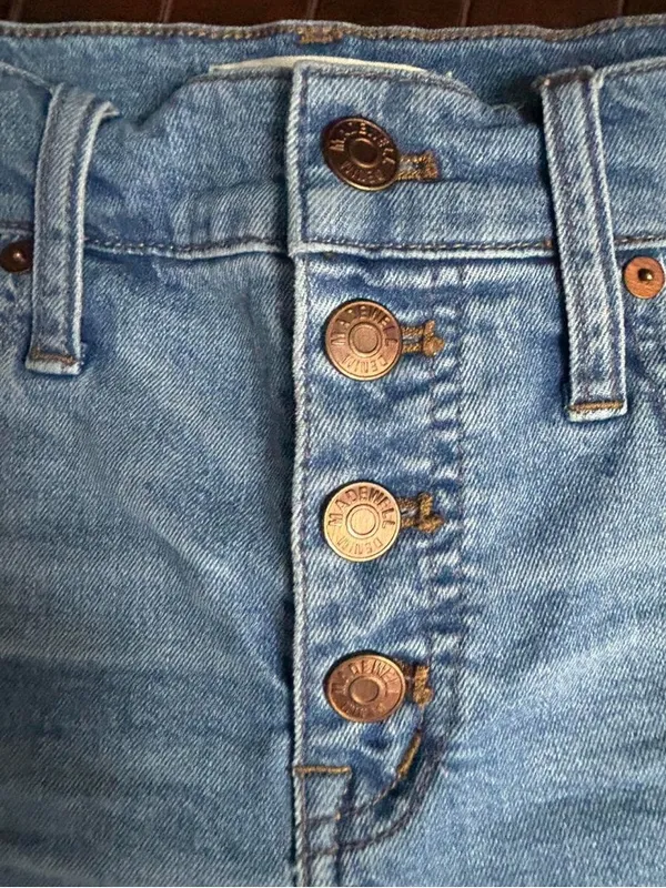 Madewell Denim Shorts Size 26 Blue Button Front Pockets High-waisted - Image 3