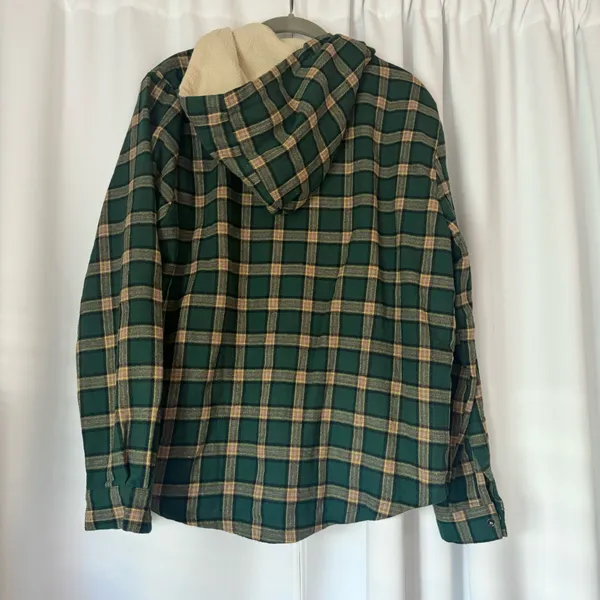 Green Plaid Flannel Sherpa Lined Shacket Hoodie - Image 2