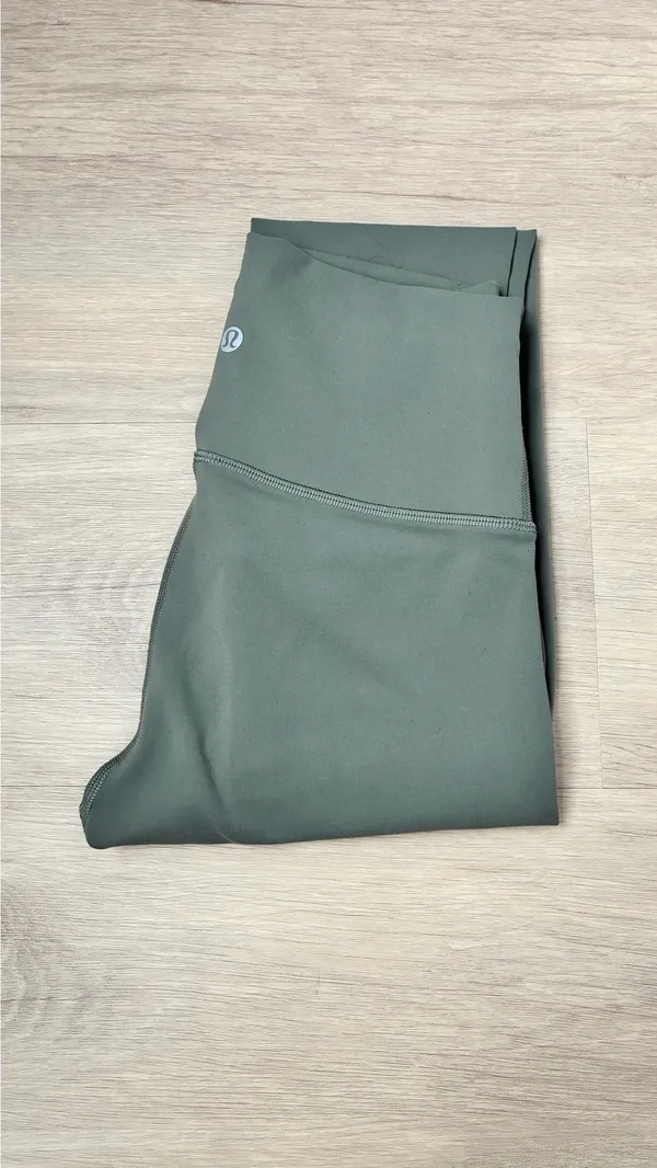 Wunder Under Lululemon Leggings - Image 2