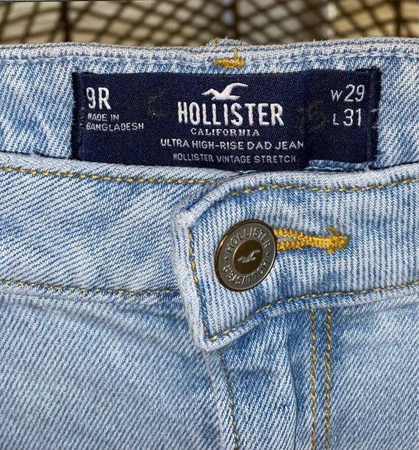 Hollister Light Wash Ultra High Rise Cuffed Dad Jeans Size 9R W29 - Image 5