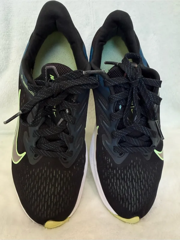 Nike Air Zoom Winflo 7 Black Vapor Green Running Shoes Women’s 6 - Image 5