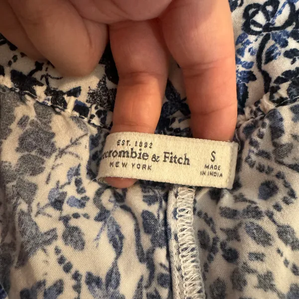 Abercrombie Small Sleeveless Dress - Image 6