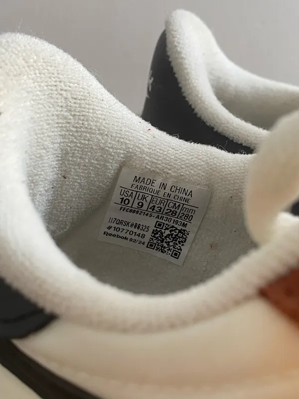 Reebok Men's Athletic Sneakers - Image 5