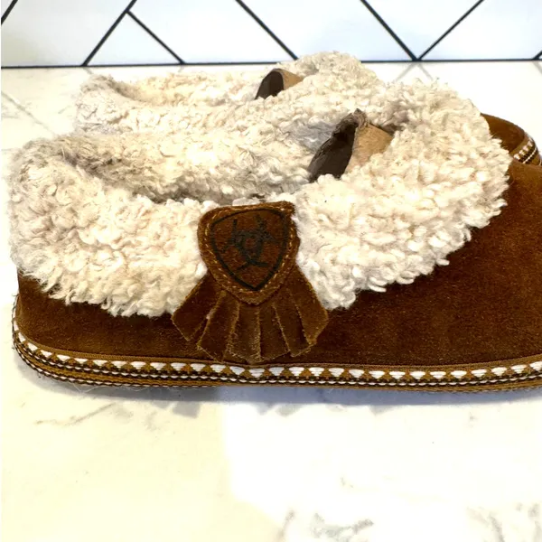 ARIAT WOMEN'S MELODY SLIPPERS chocolate suede polar fleece linings size 7.5/8 - Image 3
