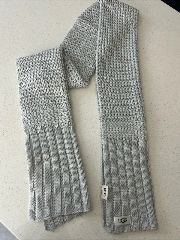 UGG Gray Knit Scarf Winter Snow Cozy Soft - Image 2