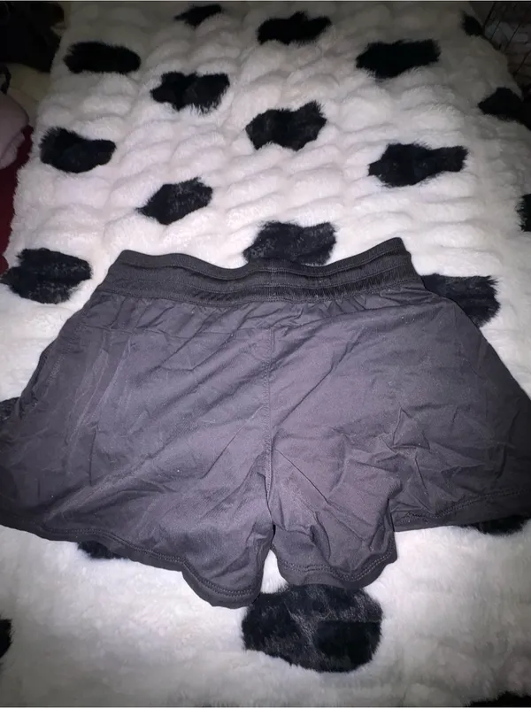 The North Face Women's Black Athletic Drawstring Shorts - Image 2