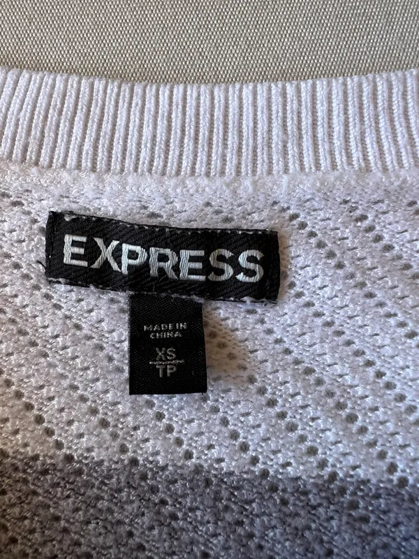 Sweater - Image 4