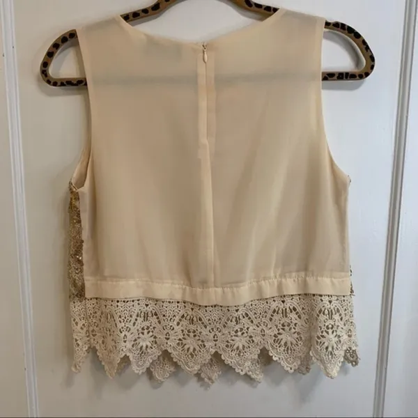ASTR cropped sequin and lace top - Image 6