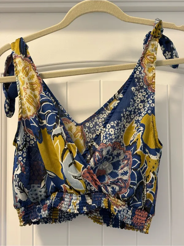 Free People Weekend in Montauk Floral Cropped Tank Size Large - Image 2