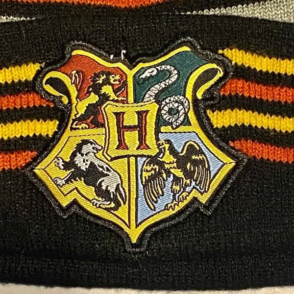Harry Potter Hogwarts Crest Logo Spell Out Knit Cuff Pom Beanie Hat Cap - Image 5