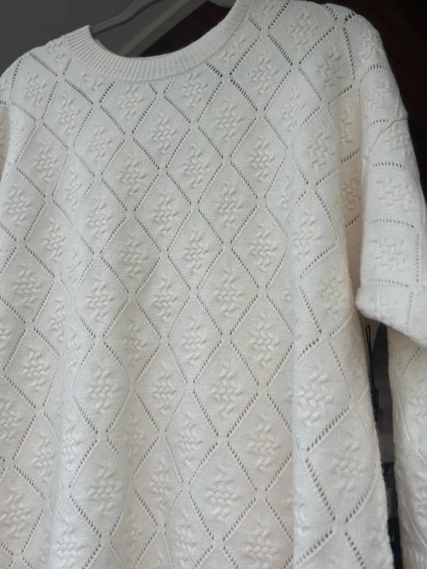 NWT Cyrus Cream Sweater!  XL - Image 9