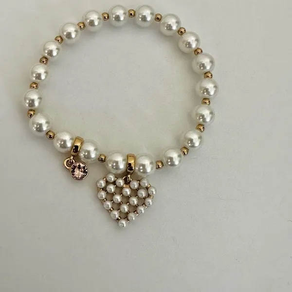 Faux pearl heart charm stretchy bracelet - Image 10