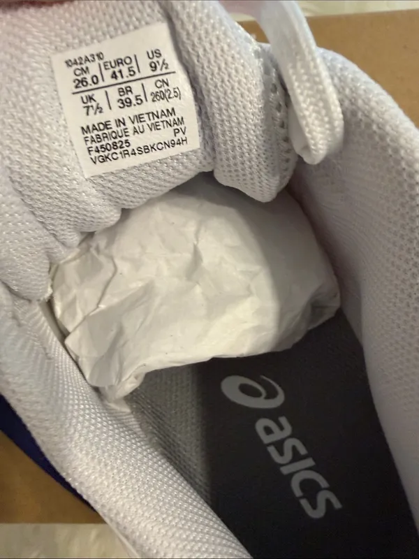 ASICS Women's White and Pink Athletic Running Shoes size 9.5 brand new with box - Image 4
