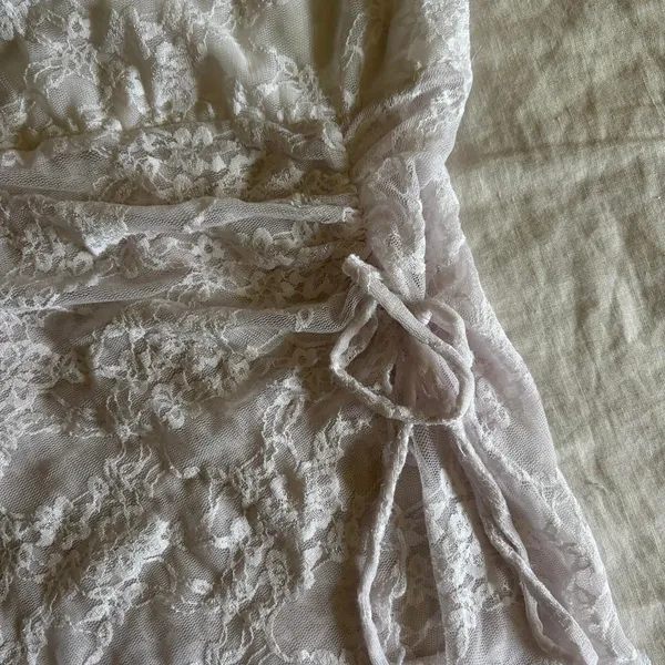 Hot Topic Bandeau Lace Top Asymmetric Hem White Whimsygoth Fairy Large - Image 2