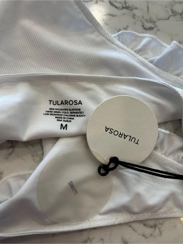 NWT Tularosa White Ruffle Bikini Bottoms Size Medium‎ - Image 3