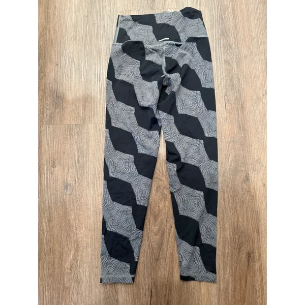Aerie Chill. Play.‎ Move Leggings Black and Gray Patterned Activewear - Image 2