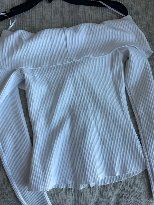 Zara Ribbed White Zip-Up Top - Image 5