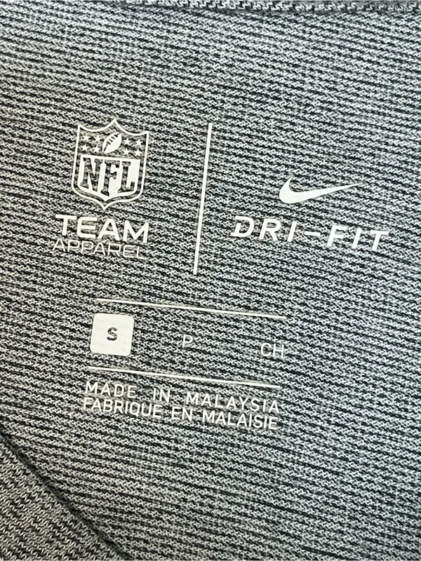 Nike Kansas City Chiefs NFL Gray Dri-FIT V-Neck Women’s Logo Shirt Small - Image 6