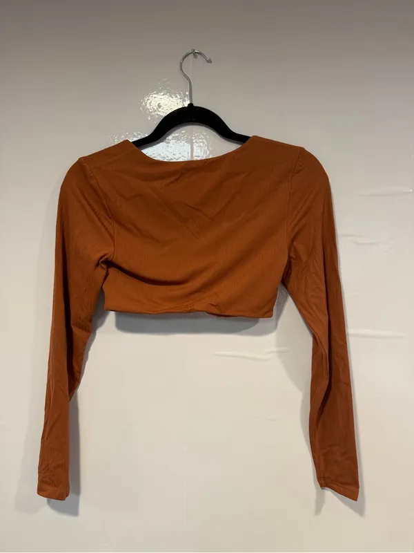 Rust Aerie Curve Hem Ribbed Long Sleeve Cropped Top‎ - Image 3