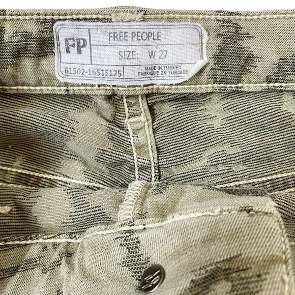 Free‎ People Women's Green Long and Lean Edgy Camo Skinny Denim Jeans - 27 - Image 6