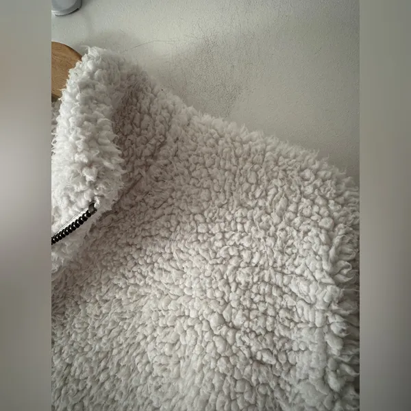 American Eagle Woman’s Sweater 1/2 Zip Front Pockets Cream Sherpa‎ - Image 3