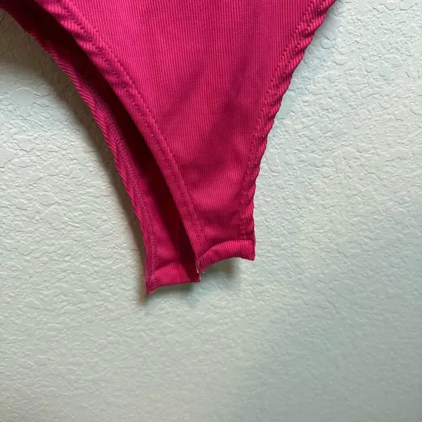 NWOT Pink Woman’s Bodysuit size Large - Image 3