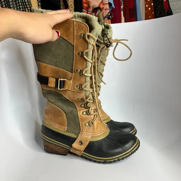 Sorel Conquest Carly tall boots tan olive green women's size 7.5 trendy winter‎ - Image 2