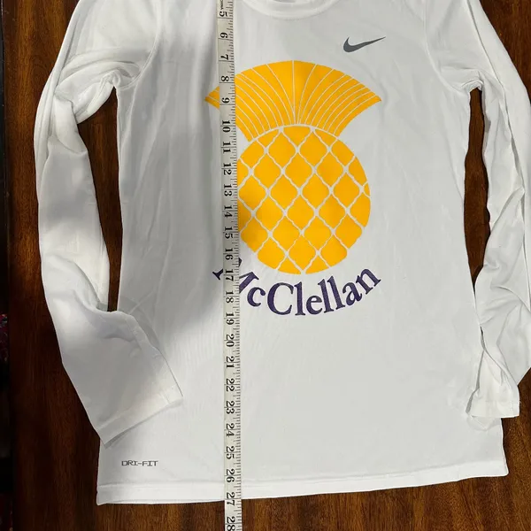 The Nike Tee Women's - Dry Fit - Long Sleeve - Size‎ M - NEW With Tags. - Image 11
