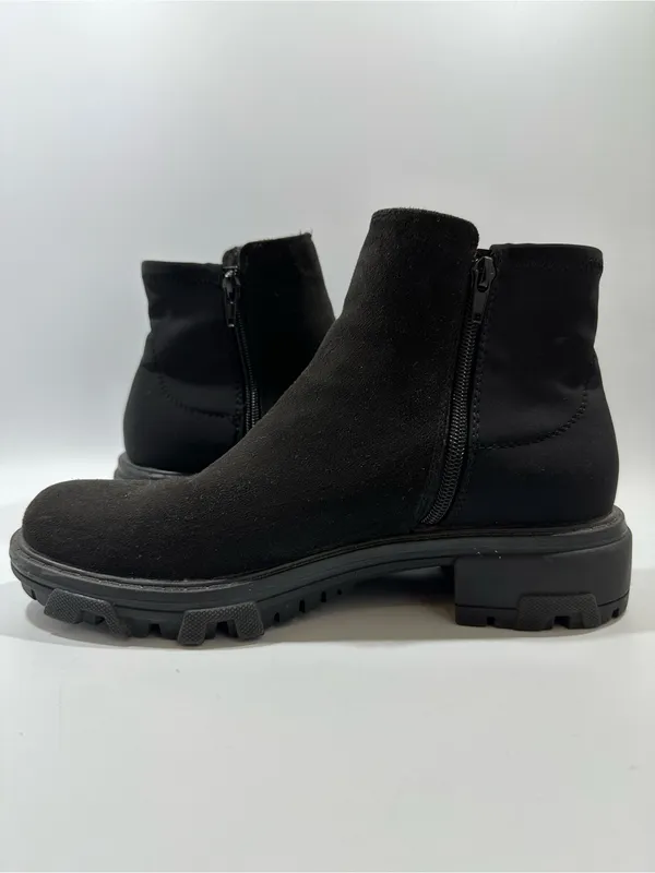 Unisa Black Faux Suede Chelsea Combat Lug Sole Ankle Boots Stretch Sz 9 M Goth - Image 5
