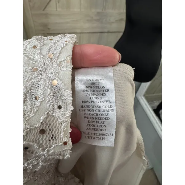 Connected Apparel Vintage Sequined White Lace Faux-Wrap Cocktail Dress - Small - Image 9